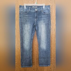 Wrangler Womans Faded Blue Straight Leg Jeans